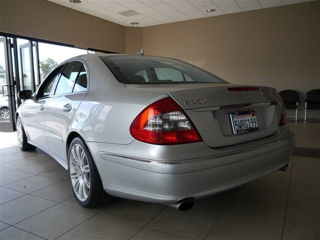 Mercedes-Benz E-Class 2007 photo 5