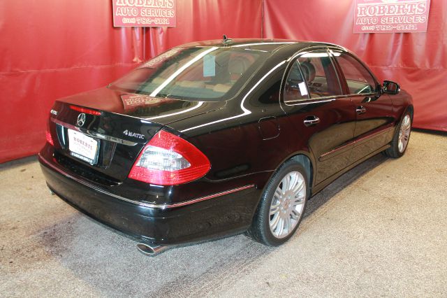 Mercedes-Benz E-Class 2007 photo 1