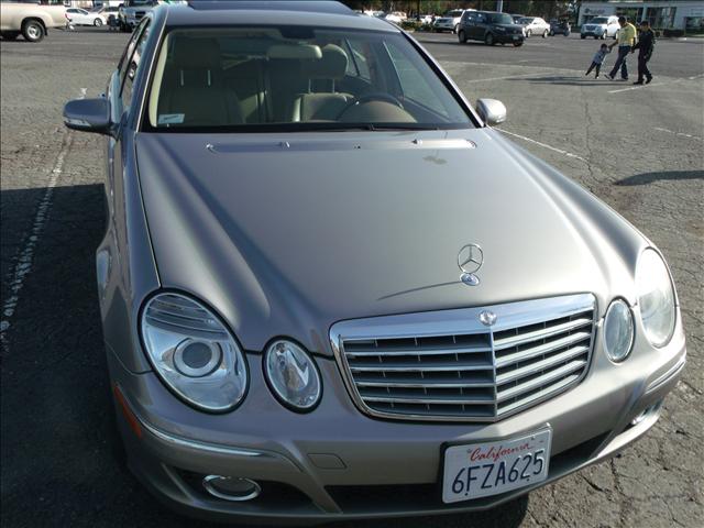 Mercedes-Benz E-Class 2007 photo 1