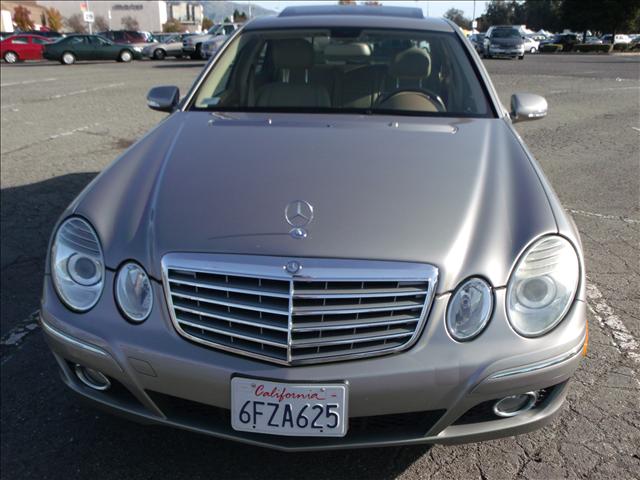 Mercedes-Benz E-Class 2007 photo 4