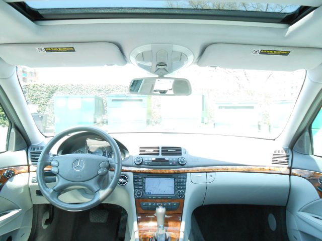 Mercedes-Benz E-Class 2007 photo 1