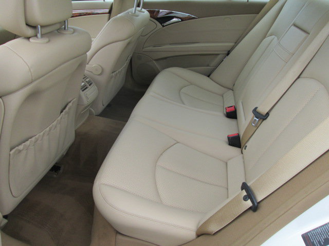 Mercedes-Benz E-Class Base GLS Unspecified