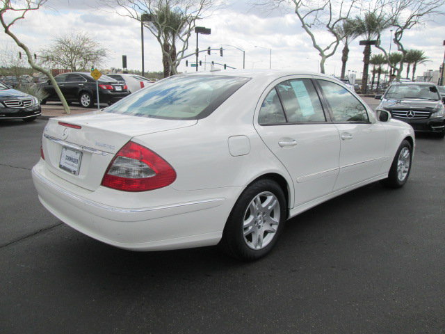 Mercedes-Benz E-Class 2007 photo 1