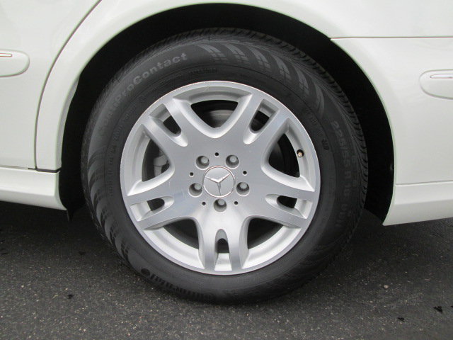 Mercedes-Benz E-Class 2007 photo 4