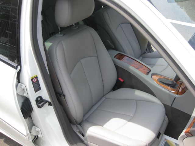 Mercedes-Benz E-Class GLS TDi Diesel Sedan