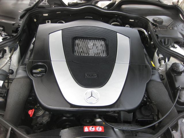 Mercedes-Benz E-Class 2007 photo 11
