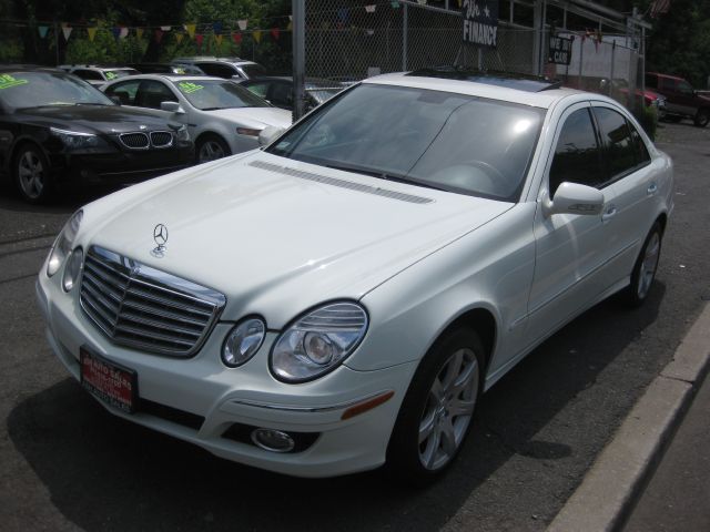 Mercedes-Benz E-Class 2007 photo 15
