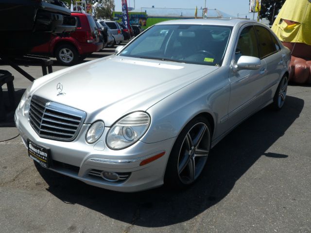 Mercedes-Benz E-Class 2007 photo 2