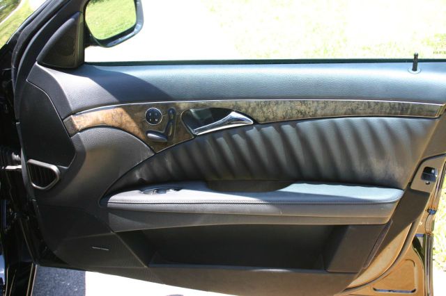 Mercedes-Benz E-Class 2007 photo 23