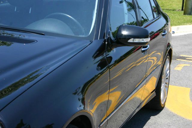 Mercedes-Benz E-Class 2007 photo 29