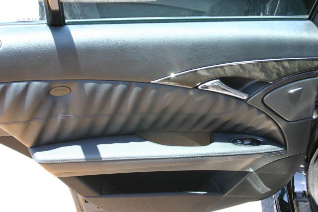 Mercedes-Benz E-Class 2007 photo 31