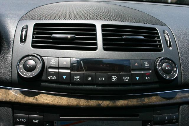 Mercedes-Benz E-Class 2007 photo 42