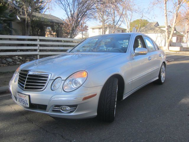 Mercedes-Benz E-Class 2007 photo 3