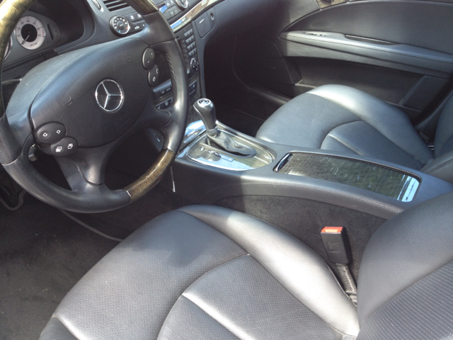 Mercedes-Benz E-Class 2007 photo 2