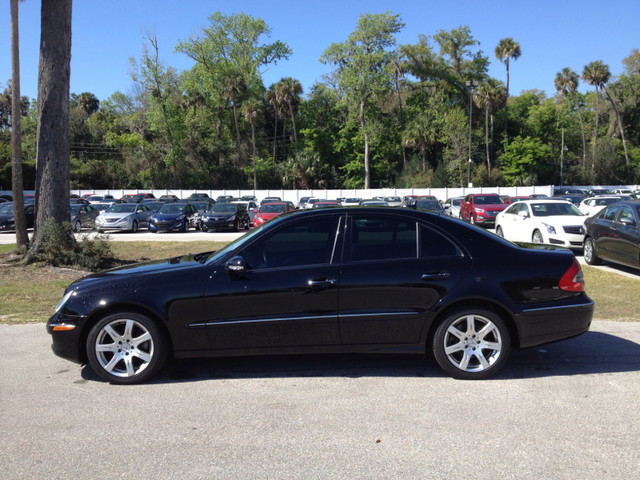 Mercedes-Benz E-Class 2007 photo 2