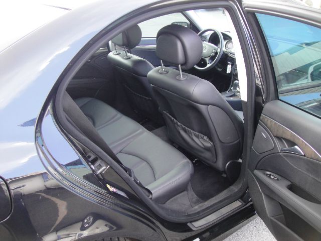 Mercedes-Benz E-Class 2007 photo 10