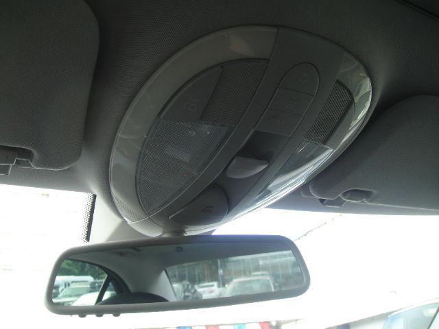 Mercedes-Benz E-Class 2007 photo 16