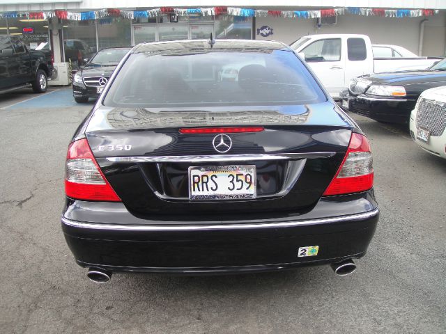 Mercedes-Benz E-Class 2007 photo 20