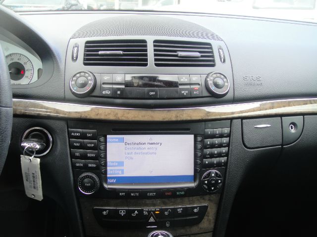 Mercedes-Benz E-Class 2007 photo 6