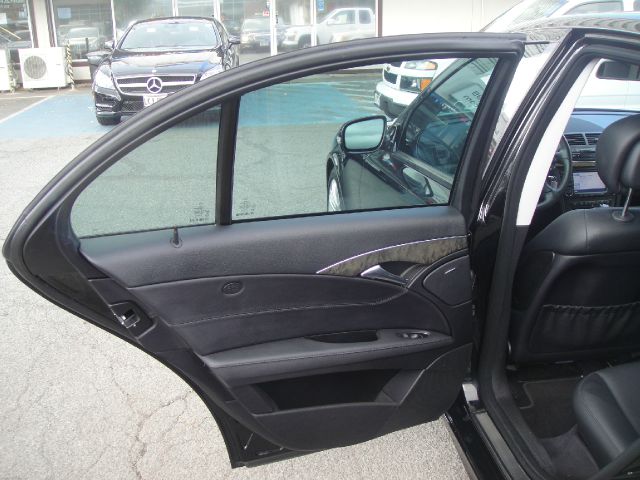 Mercedes-Benz E-Class 2007 photo 7