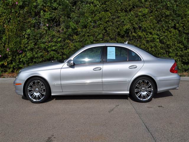 Mercedes-Benz E-Class 2008 photo 2