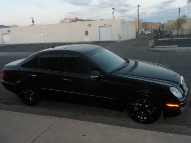 Mercedes-Benz E-Class 2008 photo 2