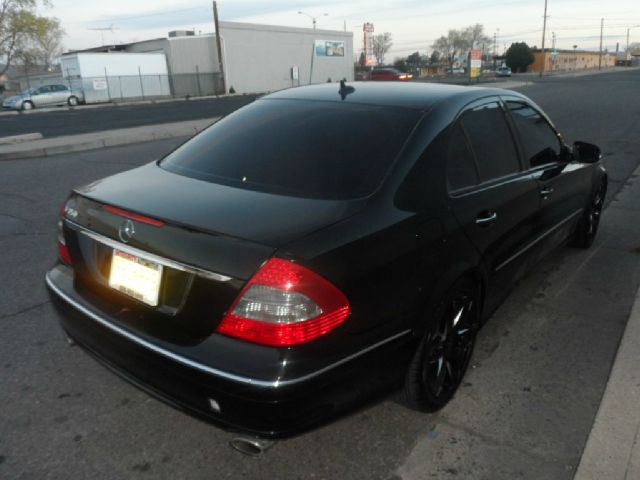Mercedes-Benz E-Class 2008 photo 4
