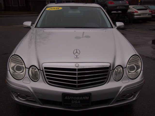 Mercedes-Benz E-Class 2008 photo 4