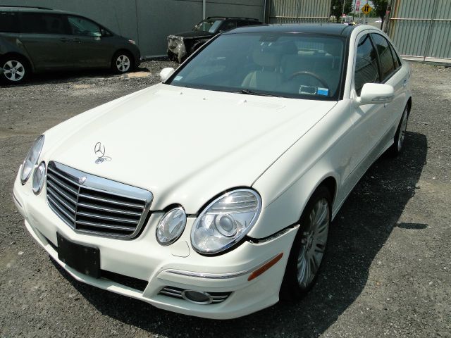 Mercedes-Benz E-Class GLS TDi Diesel Sedan