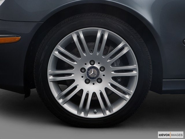 Mercedes-Benz E-Class 2008 photo 1