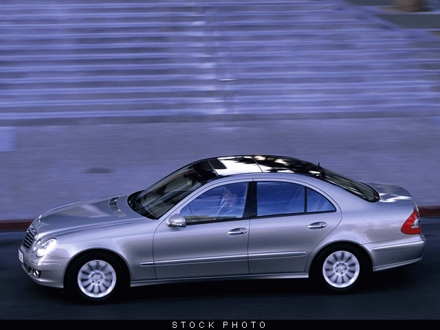 Mercedes-Benz E-Class 2008 photo 3