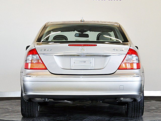 Mercedes-Benz E-Class 2008 photo 4
