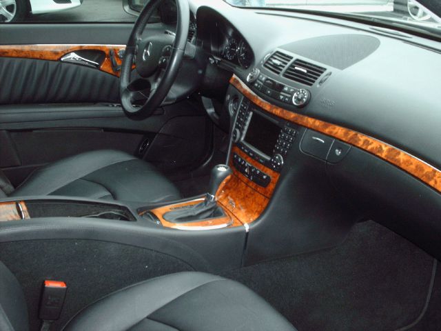 Mercedes-Benz E-Class GLS TDi Diesel Sedan