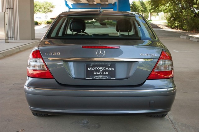 Mercedes-Benz E-Class 2008 photo 3