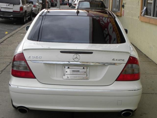 Mercedes-Benz E-Class 2008 photo 4
