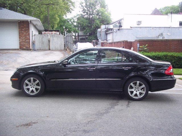 Mercedes-Benz E-Class 2008 photo 3