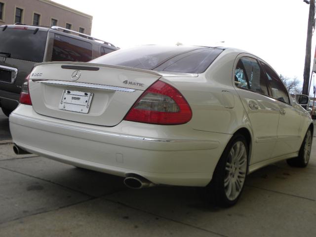 Mercedes-Benz E-Class 2008 photo 3