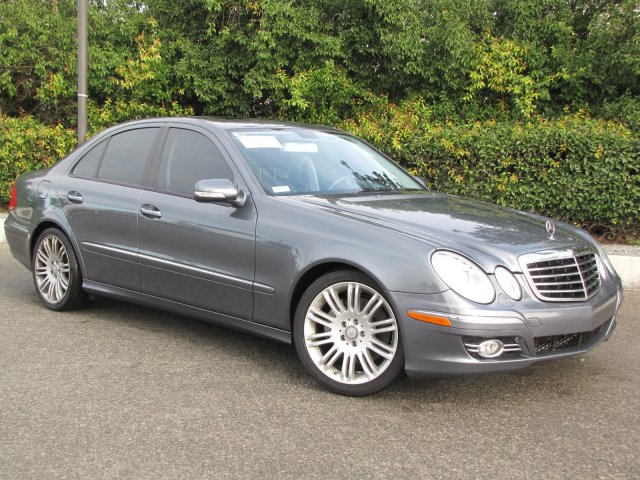 Mercedes-Benz E-Class 2008 photo 1