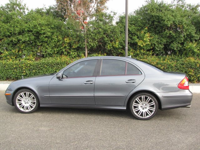 Mercedes-Benz E-Class 2008 photo 3