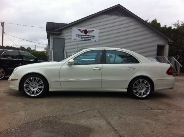 Mercedes-Benz E-Class 2008 photo 1