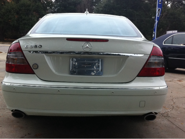 Mercedes-Benz E-Class 2008 photo 4