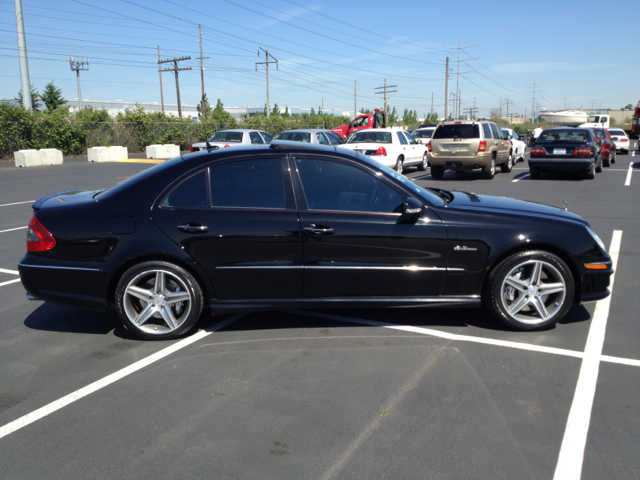 Mercedes-Benz E-Class 2008 photo 8