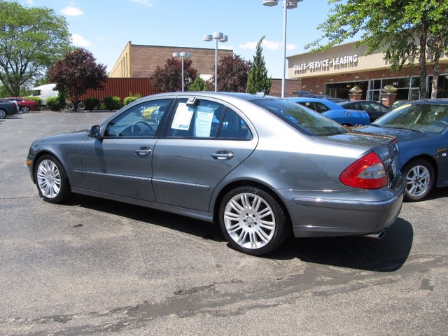 Mercedes-Benz E-Class 2008 photo 4