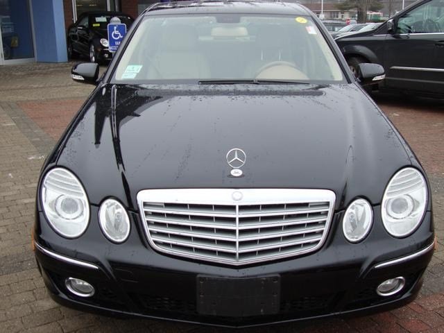 Mercedes-Benz E-Class 2008 photo 1