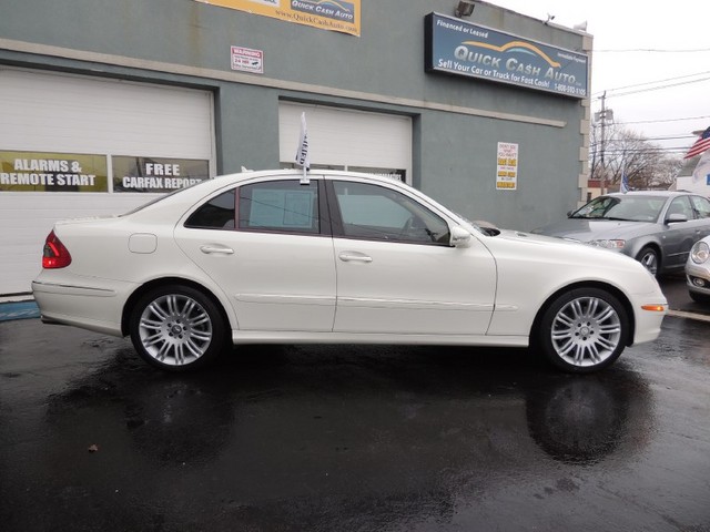 Mercedes-Benz E-Class 2008 photo 1