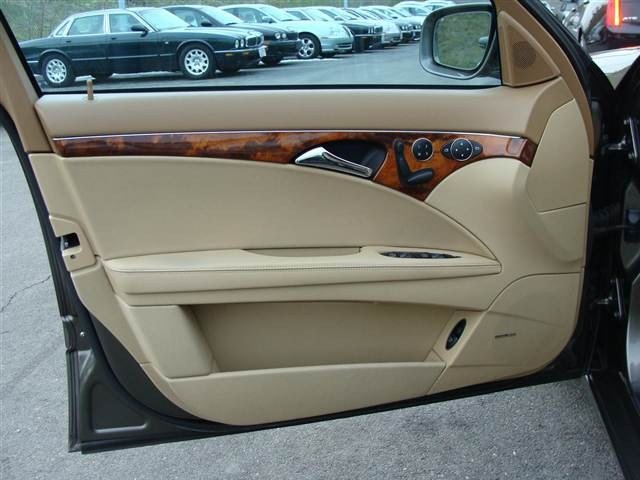 Mercedes-Benz E-Class 2008 photo 3