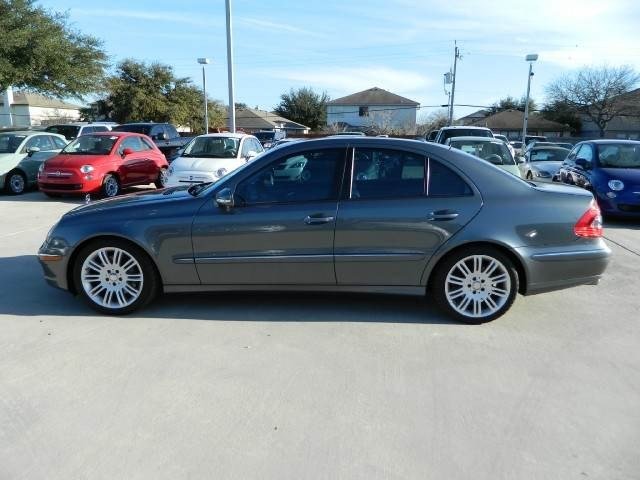 Mercedes-Benz E-Class 2008 photo 2