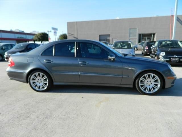 Mercedes-Benz E-Class 2008 photo 4