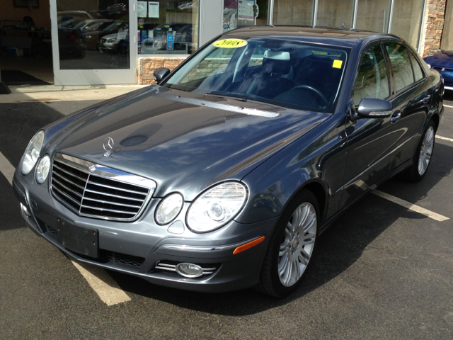 Mercedes-Benz E-Class 2008 photo 2