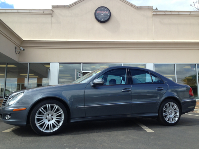 Mercedes-Benz E-Class 2008 photo 4